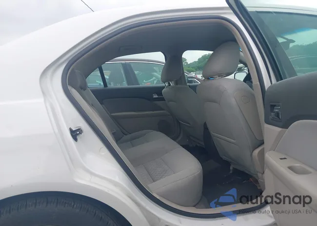 3FAHP0HA6AR308972: 42697654