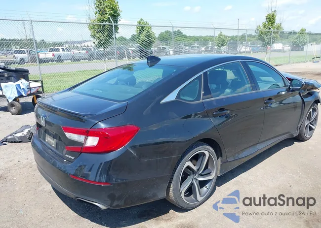 1HGCV1F33NA032143: 42697739