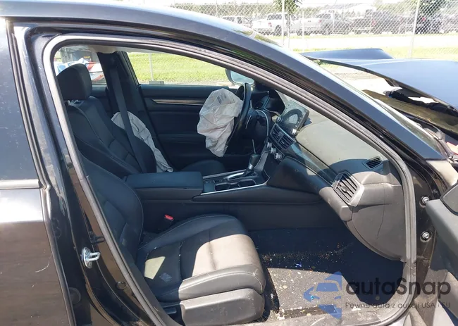 1HGCV1F33NA032143: 42697739