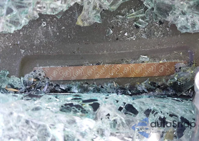 19UUA56802A035435: 42697805