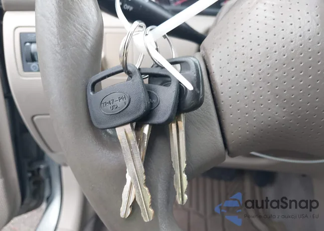 JTDBR32E342035487: 42696854