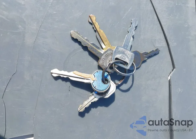 1FTCR10U9NUA79454: 42696884