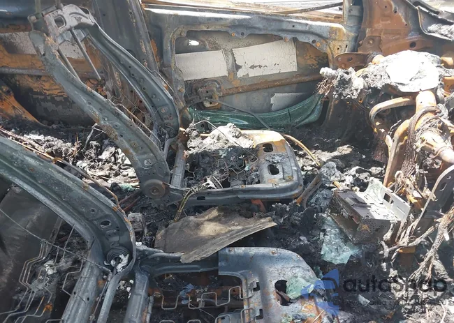 5NPE24AF7KH788517: 42696891