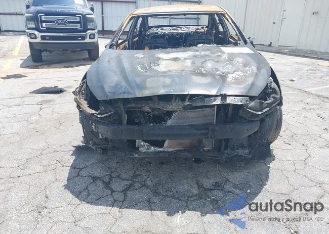 5NPE24AF7KH788517: 42696891