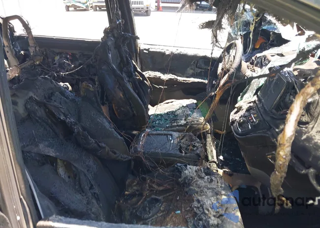 2C4RC1BG5NR191409: 42696942