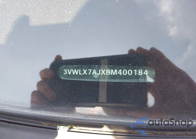 3VWLX7AJXBM400184: 42697040