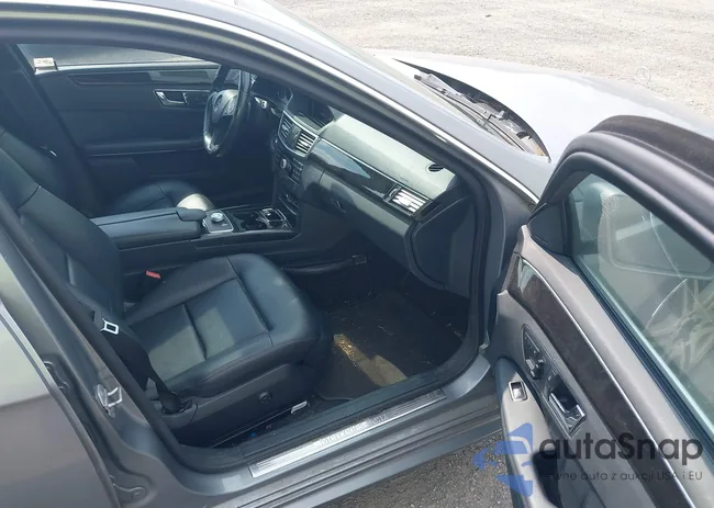 WDDHF8HBXAA100579: 42697202