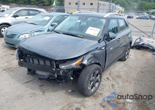 KMHRC8A3XPU266646: 42697214