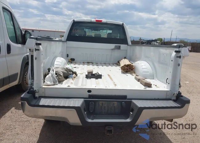 1FT7X2B64JEB09105: 42698301