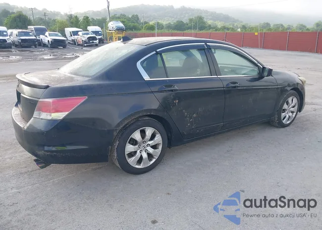 1HGCP267X8A110196: 42698324