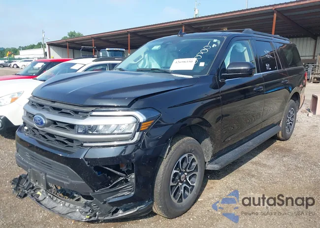 1FMJK1J82REA10050: 42698350