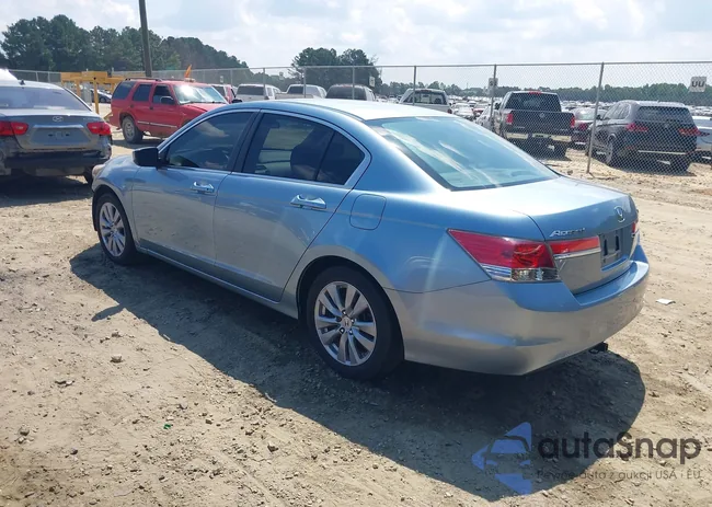 1HGCP2F70BA056978: 42698522