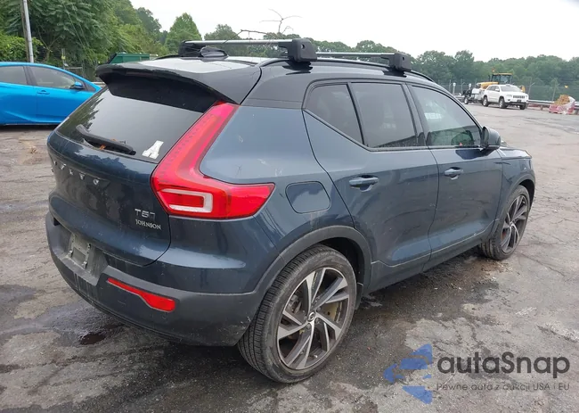 YV4162UM1N2668460: 42698746