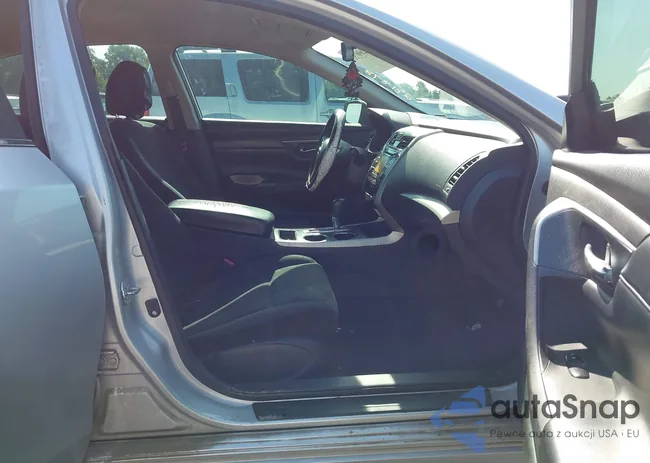 1N4AL3AP5FC281878: 42698753