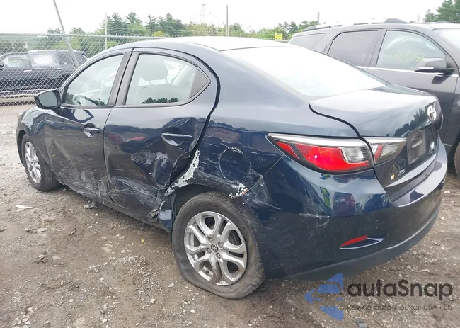 3MYDLBYV7JY311714: 42698780