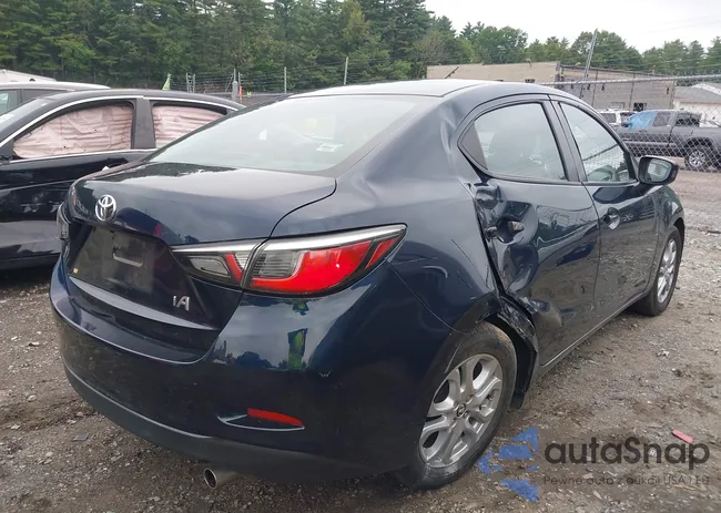 3MYDLBYV7JY311714: 42698780