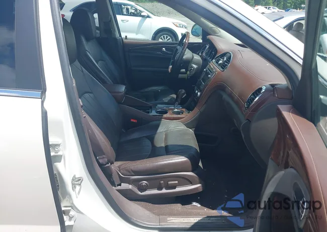 5GAKVCKD3EJ320699: 42698851