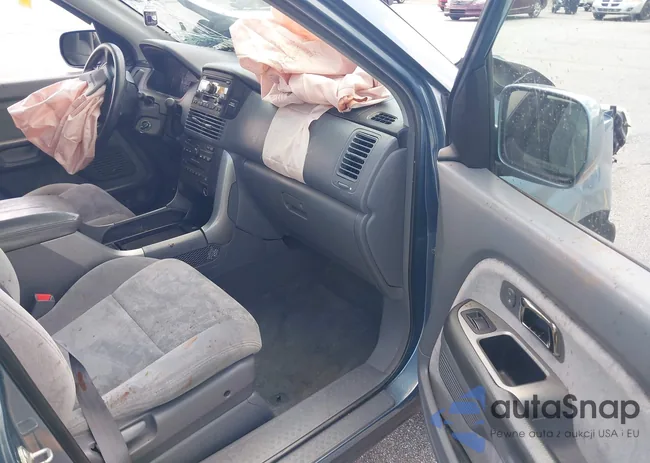 2HKYF18475H517076: 42697982