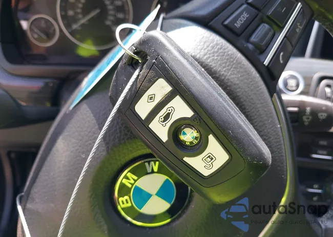 WBA5A5C58FD519111: 42698048