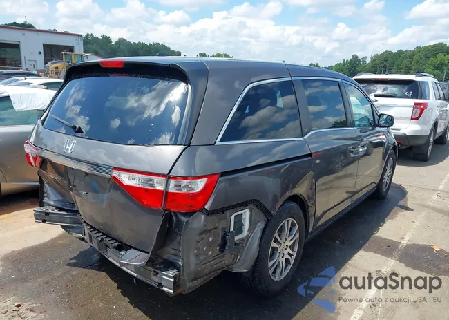 5FNRL5H67CB105175: 42699254