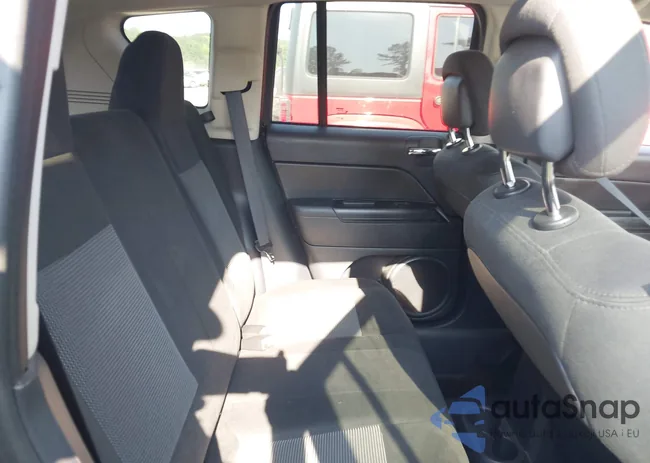 1C4NJCBA2FD438658: 42699434