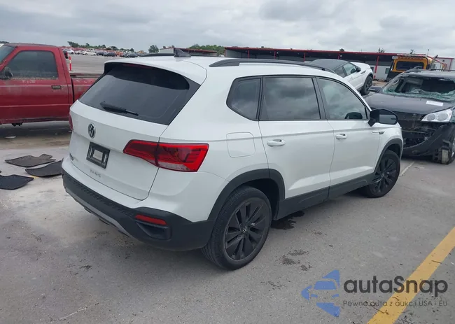 3VVDX7B27NM038755: 42699572