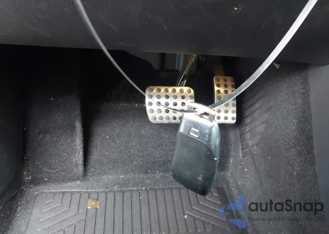 W1N4M4HB0MW103143: 42699748