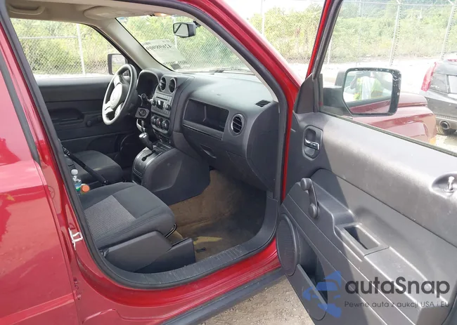 1C4NJPBAXGD710219: 42698909