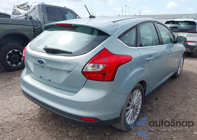 1FADP3R45EL117492: 42699157