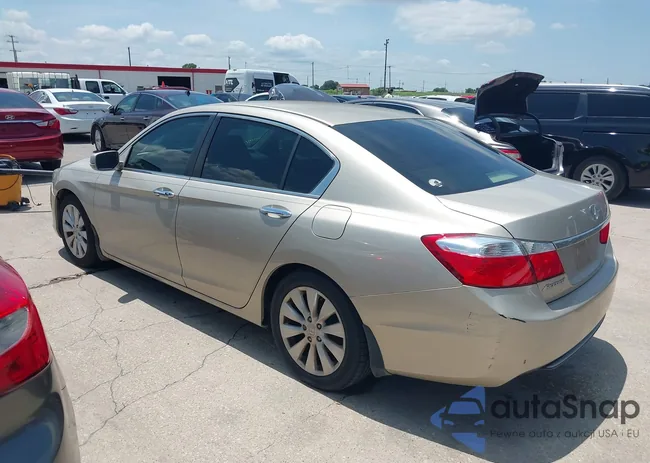 1HGCR2F75DA186347: 42700341