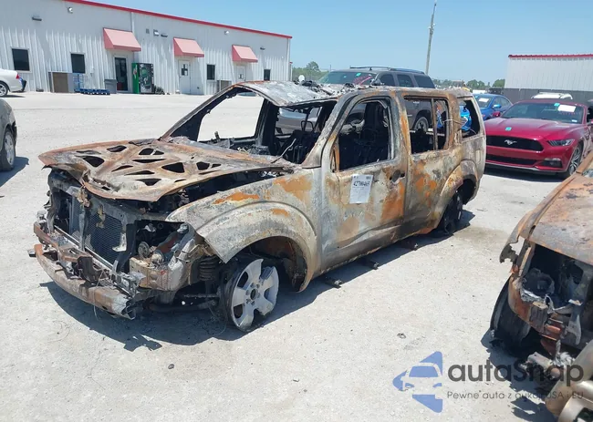 5N1AR18U77C636331: 42700465