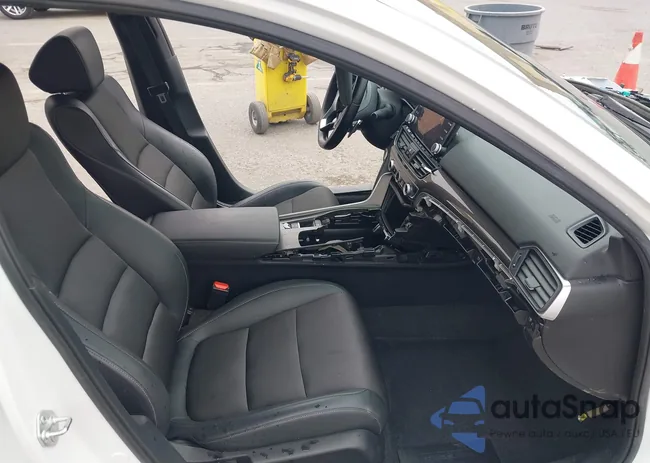 1HGCV2F35NA002017: 42700498