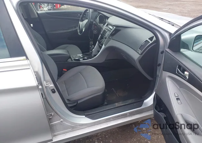 5NPEB4AC6DH691818: 42700575