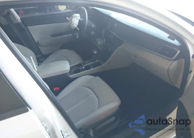 KNAGT4L3XH5179355: 42700686