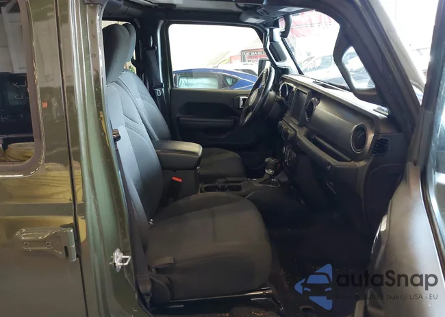 1C6HJTAG8NL114886: 42700747