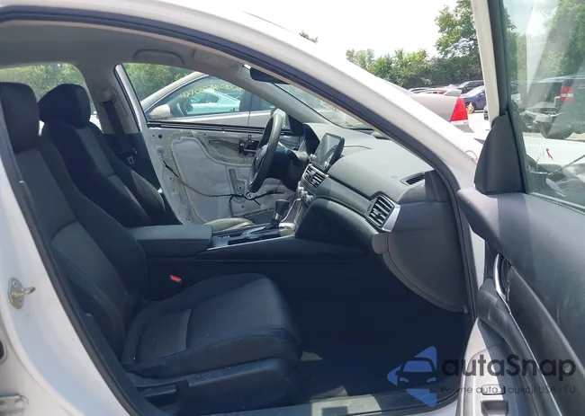 1HGCV1F10KA173097: 42700751