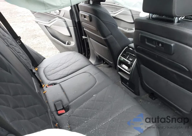 5UXJU4C07P9R02404: 42699970