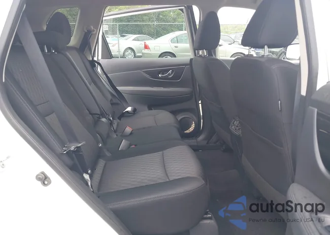 KNMAT2MV2HP556973: 42700051