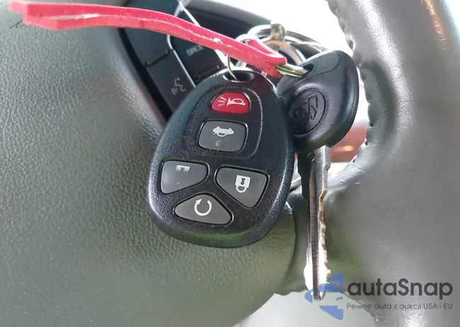 1G4HD57228U144208: 42700177