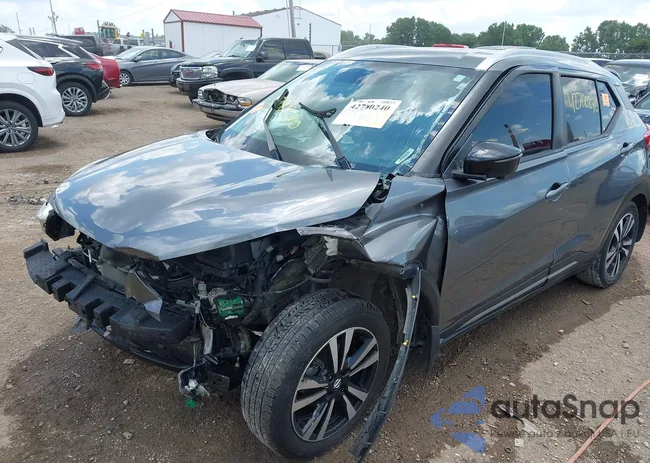 3N1CP5DV9LL551033: 42700240