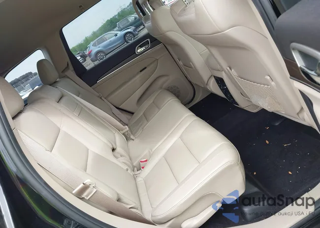 1C4RJFBG5JC313319: 42701351