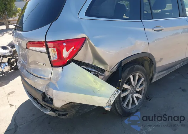 5FNYF6H33KB098013: 42701375