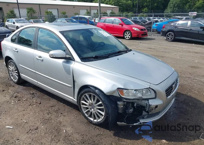 YV1382MSXA2495210: 42701519