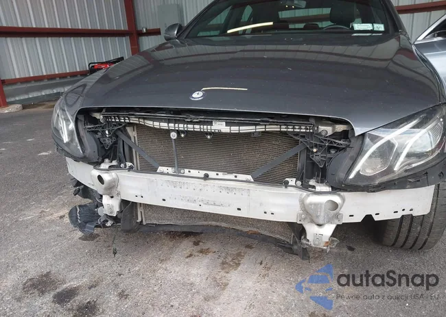 WDDZF4KB9HA028175: 42701581