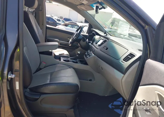 KNDMB5C16L6659506: 42701689