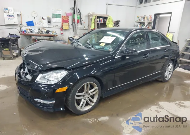 WDDGF8BB8CR234631: 42701770