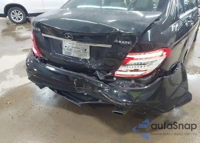 WDDGF8BB8CR234631: 42701770