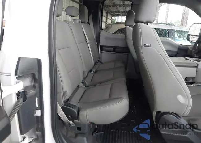 1FT7X2B6XKEE68489: 42701119