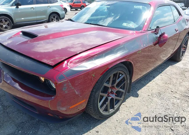 2C3CDZBT6JH327811: 42701185