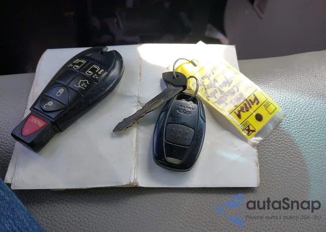 2C4RC1BG9DR576793: 42702341